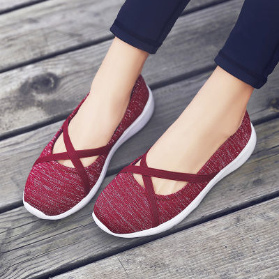 SZHYDZ รองเท้าผู้สูงอายุฤดูใบไม้ผลิรองเท้าผู้หญิงแม่ข้อต่ำรองเท้าลำลองรองเท้าผู้สูงอายุปลอดภัย2021