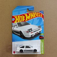 Hotwheels รุ่น Toyota Ae86 Sprinter Trueno ขาว