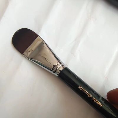 ▦♂₪ No brush marks ultra-thin models widened tongue type foundation brush brush dont eat powder mask thin bottom makeup face professional makeup brush
