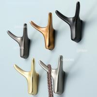 ⊕✇✢ 1pc Robe Hook Room Bathroom Accessories Wall-Mounted Clothes Hook Cow Horn Hook Bathroom Coat Hook Bedroom