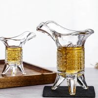 Retro three-legged tripod emperor cup creative glass spirits cup white wine cup Chinese style size triangle home jue cup Stolzle glass