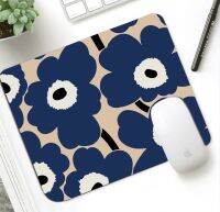 MARIMEKKO BB  แผ่นรองเม้าส์ แผ่นรองเมาส์ เมาส์ สี่เหลี่ยม ลาย MRMK BB นุ่มมือ ขนาด 21 x 26 cm สวยงาม น่าใช้งาน งานสวย งานดี มีบริการเก็บเงินปลายทาง NPNN