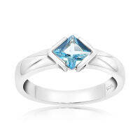 CHRISHA_แหวนเงินแท้ 925 ประดับพลอยบลูโทแพซ (Blue Topaz) และเคลือบด้วยทองคำขาว ขนาด 7.5 *บริการปรับขนาดแหวนฟรี แชทกับร้านก่อนสั่งซื้อ*