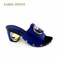 FABIO PENNY 2022รองเท้าผู้หญิงใหม่เพชรเม็ดใหญ่รองเท้าผู้หญิงลำลองประจำวันรองเท้าแตะเซ็กซี่ส้นสูงเปิดรองเท้าบูทหุ้มข้อ