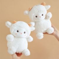 ของเล่นน่ารัก Plush แกะขาวนุ่มสำหรับตุ๊กตามีเสียงเด็กยัดไส้รูปการ์ตูนสัตว์นอนเพื่อนร่วมห้องคาวาอี้ของขวัญตกแต่งเตียง