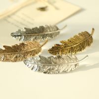 1Pc Fashion Metal Leaf Shape Hair Clip Barrettes Crystal Pearl Hairpin Barrette Color Feather Hair Claws Hair Styling Tool