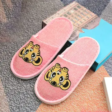 Childrens white hot sale spa slippers