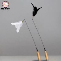 พร้อมส่ง--+สุด Hi Pet Feather funny cat stick ของเล่นแมว ของเล่นขนนกสีดำและสีขาว【P0011】 ลดราคาถูกสุด ของเล่น ของเล่นแมว ของเล่นแมวโต แมวเด็ก ของเล่นสัตว์เลี้ยง กรง ลัง เป้ อุปกรณ์สัตว์เลี้ยง อาหาร