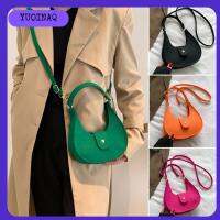 YUOINAQ ผ้าสักหลาดผ้า กระเป๋าสะพายไหล่แบบสั้น เล็กๆน้อยๆ สีทึบทึบ ถุงเกี๊ยวซ่า มีสไตล์ กระเป๋า Crossbody ออกนอกบ้าน