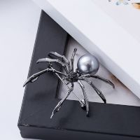 TURELOVE1PC Ornaments Jewelry Badge Alloy Black Spider Brooch Vintage Elegant Exaggerated Accessories Pin