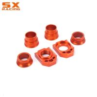 รถจักรยานยนต์ CNC ด้านหน้าและด้านหลังล้อ Hub Spacers และ Chain Adjuster Axle Block สำหรับ KTM SX SX-F XC-F 125 150 200 250 300 350 400 450