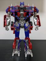 Transformation Toys Optimus Deformation Robot SS05 6022A Action Figure OP Commander Anime Alloy Car Metallic Coloring Model Gift