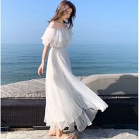 กระโปรงชายหาดสำหรับสุภาพสตรี Sanya vacation white dress long girl summer 2022 new one-shoulder chiffon dress seaside beach skirt fairy skirt