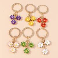 Cute Colorful Flower Keychains Enamel Plant Keyrings Souvenir Gift for Women Men Car Key Handbag Pendants Key Chains Accessories