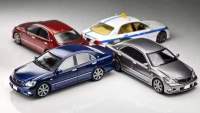 พรีเซลในการซูม July 1:64นักกีฬามงกุฎ GRS184รถโมเดล Diecast