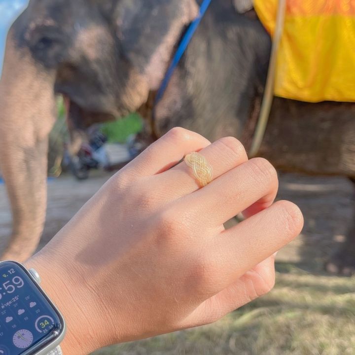 แหวนหางช้างไทยแท้-ขนหางช้างหงอก-ขอบแท้ทุกเส้น-แบบสายเดี่ยวถักหัวพิรอด-ถักเองโดยควาญช้าง-1-699