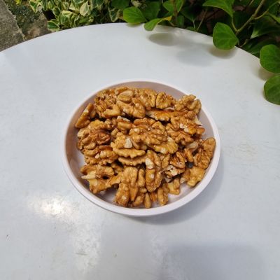 (อบ พร้อมทาน) วอลนัทอบ Roasted Walnut (ready to eat) ถั่ววอลนัทอบ วอลนัทพร้อมทาน ธัญพืช แกะเปลือก ขนาด 500 กรัม(500g)(Size40/60)