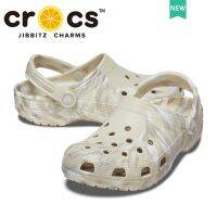 ❀ รองเท้า แท้ crocs Classic Marbled Clog สไตล์คลาสสิค สะดวกสบายต่อการเดินทาง ใส่ได้ทั้งบนบกและในน้ำ รองเท้าไปทะเล รองเท้าใส่สบาย ดีไซน์เท่ห์เหม