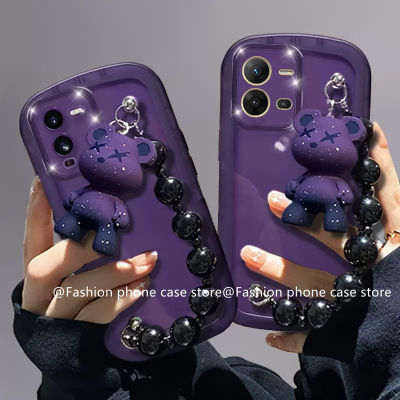 Phone Case เคส VIVO V25e V25 Pro Y35 V23 V23e 4G 5G 2022แฟชั่นร้อนขายราคาไม่แพงสีม่วงหมีสร้อยข้อมือปลอกเลนส์ป้องกันสีทึบใสปกอ่อน
