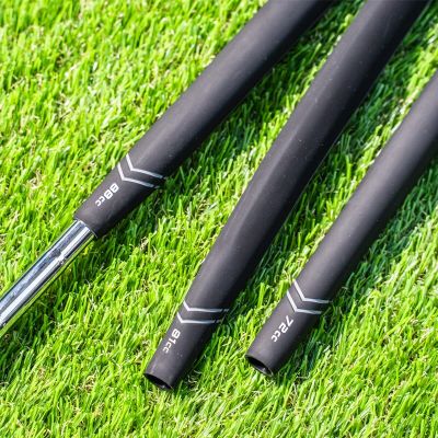 ：“{—— Pro-Only Putter Grips High Quality Golf Grip 58R Black Golf Putter Grips Red/Blue/Green Star