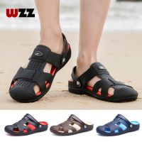 WZZ Ready Stock Summer Hole Sandals Breathable Mens Slipper Comfortable Beach Shoe รองเท้าแตะชายฤดูร้อนระบายอากาศรองเท้าแตะชายหาดที่สะดวกสบาย