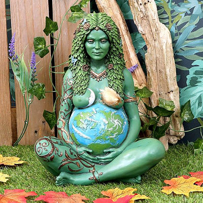 Mother Earth Goddess Statue Millennial Gaia Art Statue Mother Earth Resin Figurine Decorative Home and Outdoor Garden Statue