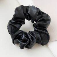 2022 Autumn Winter New Black PU Leather Tie Hair Ring Solid Color Large Intestine Ring Girls 39; Women Hair Accessories Headwear