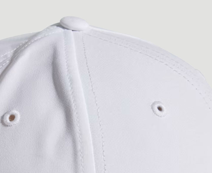 adidas-หมวกหมวกเบสบอลปักลายน้ำหนักเบา-adidas-lightweight-embroidered-baseball-cap-gm6260-white-black-สินค้าลิขสิทธิ์แท้