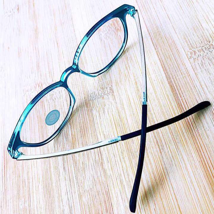 แว่นตากรองแสง-glasses-ออโต้เลนส์-ทรงเหลี่ยม-กรอบดำ-ด้านในสีฟ้า-สูง-4-5-ซม-กันแสงสีฟ้าได้จริง-ออกแดดเปลี่ยนสี-เลนส์โฟโตโครมิคปรับสีเข้มขึ้น