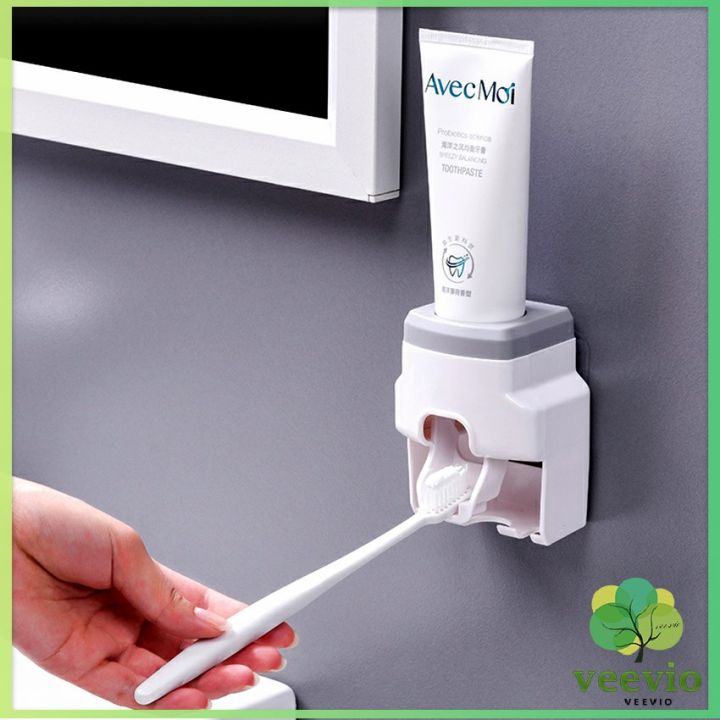 veevio-เครื่องบีบยาสีฟัน-ติดผนัง-มีที่แขวนแปรงสีฟัน-ที่วางแปรงสีฟันติดผนัง-บีบยาสีฟัน-ที่ใส่แปรงสีฟัน-ของใช้ในห้องน้ำ-toothbrush-holder