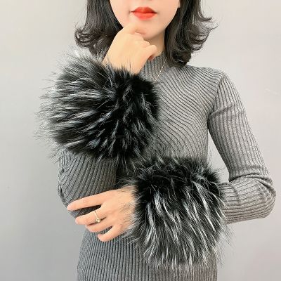 Winter Fake Fox Raccoon Fur Cuffs For Women Elastic Arms Warmer Oversleeve Gloves Wristbands Hand Ring Jackets Sleeve DIY Decor