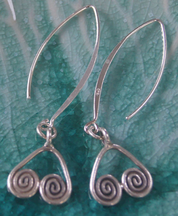 earrings-beautiful-pure-silver-thai-karen-hill-tribe-สวยงามไทยตำหูเงินกระเหรี่ยงทำจากมือชาวเขางานฝีมือสวยของฝากที่มีคุณค่าของฝากถูกใจ-มีคุณค่า