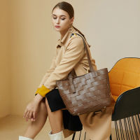 2022 Spring New Womens Bag Large Capacity Woven Leather Womens Bag All-Match Shoulder Bag Portable Tote Bag Underarm Bag