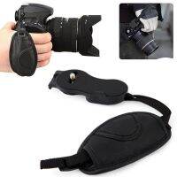 สายกล้อง สายคล้องมือ สายรัดมือ วัสดุหนัง สีดำ เหมาะสำหรับ Dslr ขนาดเล็ก-กลางครับ Hand Strap