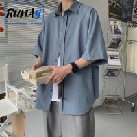 เสื้อแขนสั้น RUNAY เสื้อสุดหล่อที่มีใบมิ้นท์ Trim สำหรับผู้ชายฉบับภาษาเกาหลีทันสมัยและอเนกประสงค์เสื้อแขนสี่ส่วน