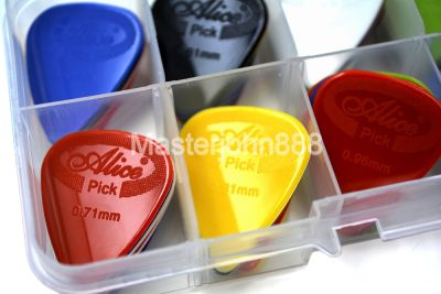 Lots of 50pcs Alice Projecting Nylon Electric/Acoustic Guitar Picks 6 Thickness Assorted With Picks Box Case Guitar Bass Accessories