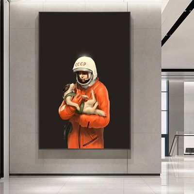 Vintage Cosmonaut ภาพวาดผ้าใบ-Holding Laika The Space Dog โปสเตอร์พิมพ์-คุณภาพสูง Wall Art สำหรับห้องนั่งเล่นห้องนอนหรือตกแต่งบ้าน