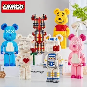 Thanh niên hì hục cả tuần lắp mô hình 4500 miếng Lego hình Doraemon chưa  kịp giao khách thì bị mèo phá tan tành trong 1 nốt nhạc