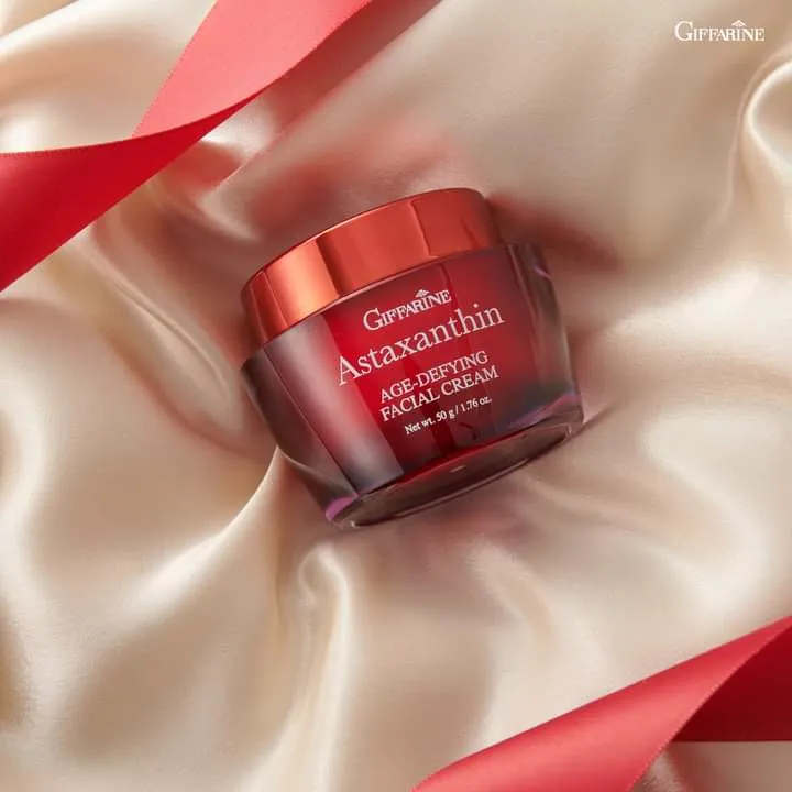 ครีมสาหร่ายแดง แอสตาแซนธิน เอจดีไฟอิ้ง เฟเชียล ครีม Astaxanthin Age