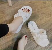 Dép kẹp ngón nữ đế bánh mì