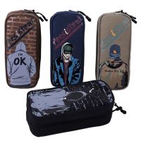 【LZ】♞  Bonito Canvas Pencil Case Saco de papelaria escolar Boy Pencil Bag Estudante Cartoon Pen Case Saco de caneta de grande capacidade Material escolar