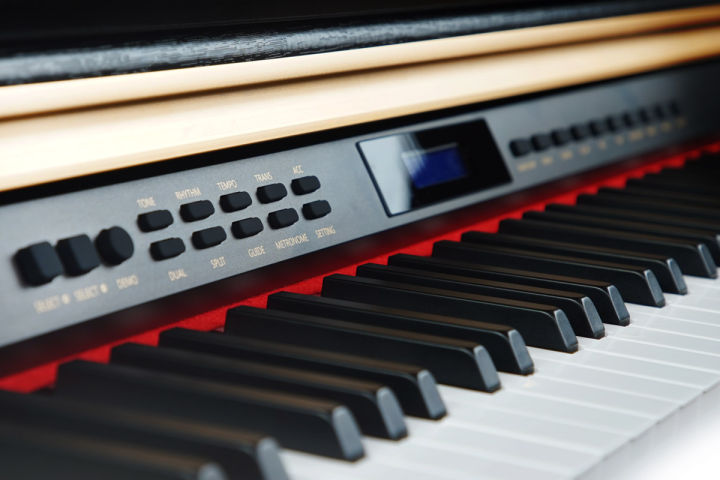 เปียโนไฟฟ้า-coleman-f401bt-digital-pianos