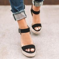 2022 New High Heel Wedge Heel Platform Sandals Women Designer Shoes Peep Toe Outdoor Sports Beach Shoes on Offer Free Shipping