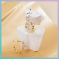 [petite by PRAKYRE] Dash Loop Earring - ต่างหูห่วงลายเส้นกราฟฟิกสีทอง แบบเรียบหรู มีสไตล์