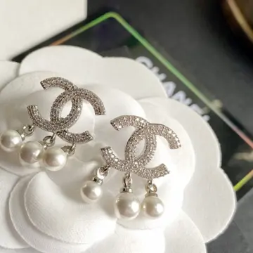 Shop Chanel Earrings With Pearl with great discounts and prices online -  Oct 2023