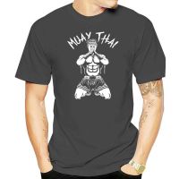 [New] เสื้อยืดผ้าฝ้ายพรีเมี่ยม Muay THAI เสื้อยืด พิมพ์ลายมวยไทย สําหรับผู้ชาย ไซซ์ S-3XL