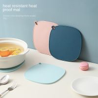 【CW】 Anti-scald Insulation Anti-slip Silicone Coaster Hangable Resistant Table Dining Cushion