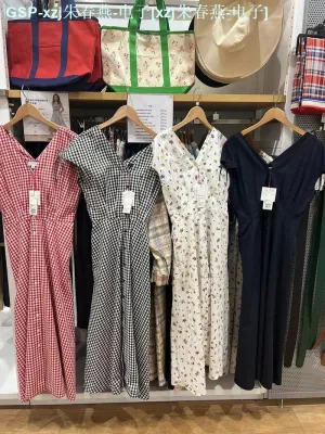 UNIQLO ชุดเดรสแขนสั้นคอวีสำหรับ2023ของผู้หญิงชุดเดรสแขนสั้น459471/459470/456292