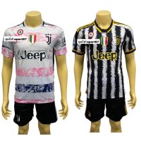 ชุดกีฬา ชุดฟุตบอล ผู้ใหญ่ เกรดA เสื้อมีอาร์มเเขน สโมสรฟุตบอล ยูเวนตุสJuventus 2022/23 ได้เสื้อ+กางเกง คุณภาพพรีเมียม ผ้าโพลีเอสเตอร์ 100%