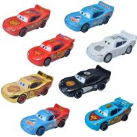 พิกซาร์รถยนต์2คันของเล่น3คันคับลูกสูบ Lightning Mcqueen 1:55รถยนต์โลหะผสมยานพาหนะดายแคสสำหรับเป็นของขวัญคริสต์มาสสำหรับเด็กชาย